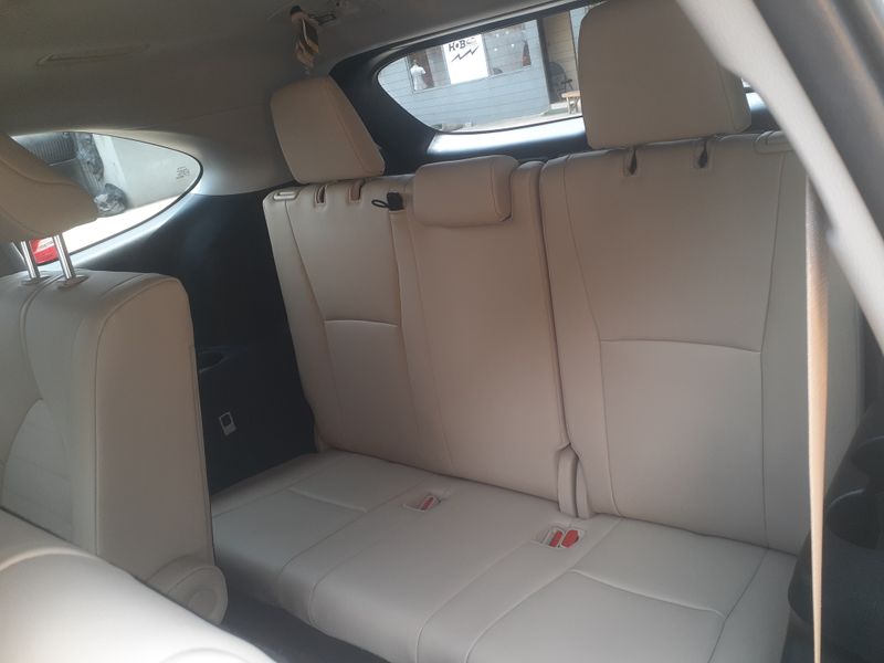 Thumbnail 9 of 2020 Toyota Highlander